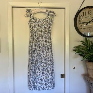 Women’s White Navy Floral Midi Summer Dress (Size 4 Tall)